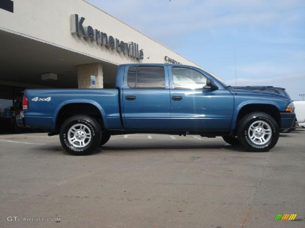 2003 Dakota Sport Quad Cab 4x4 - Atlantic Blue Pearlcoat / Dark Slate Gray photo #2