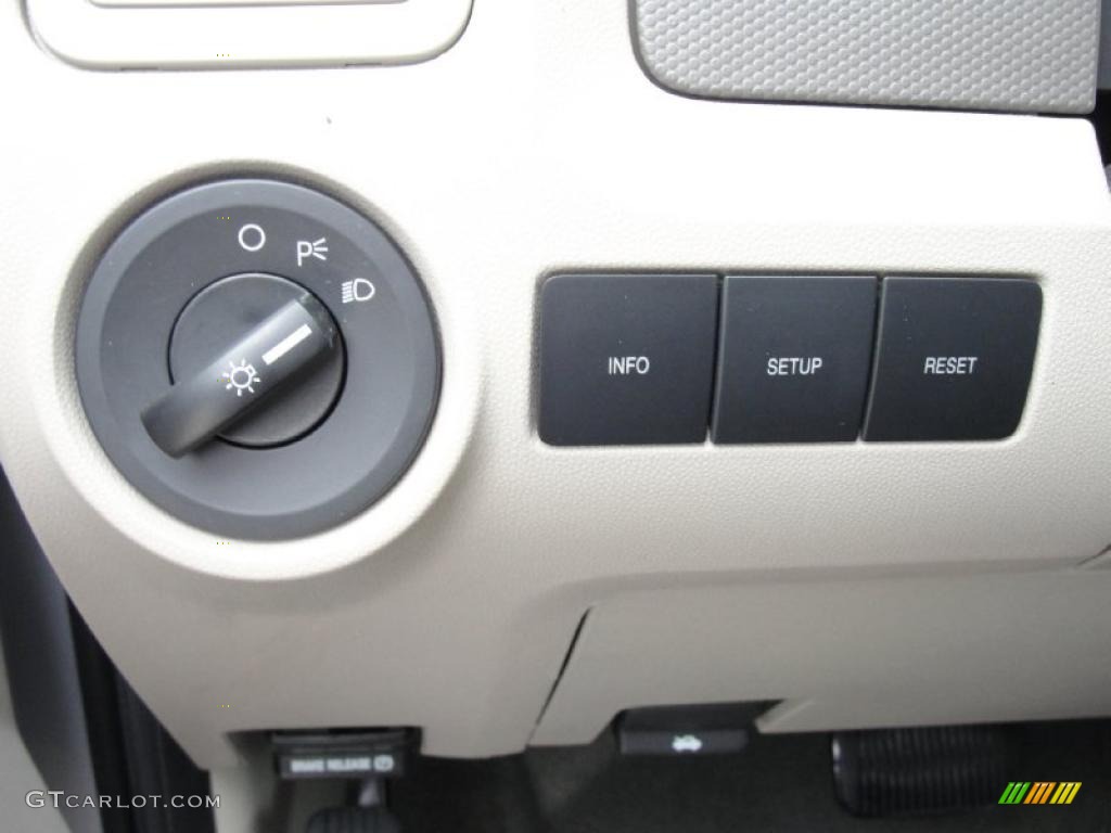 2011 Ford Escape XLS Controls Photo #45540407