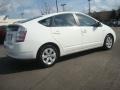 Super White - Prius Hybrid Photo No. 4