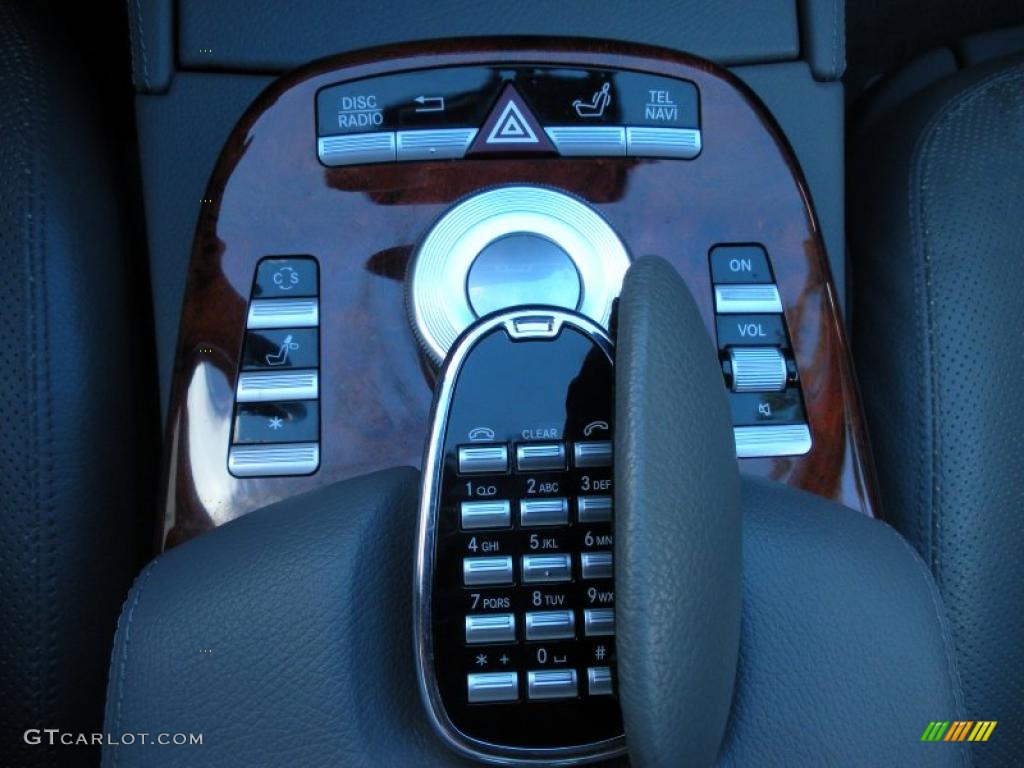 2007 Mercedes-Benz S 550 Sedan Controls Photo #45547179