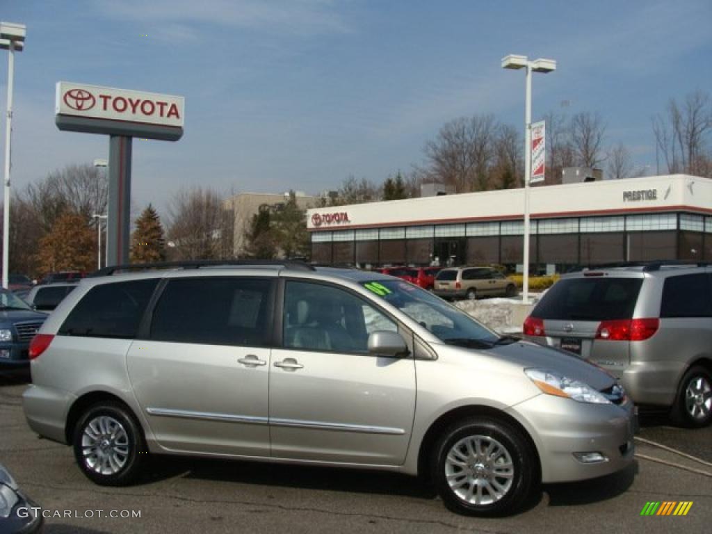 2009 Sienna Limited AWD - Silver Shadow Pearl / Taupe photo #1
