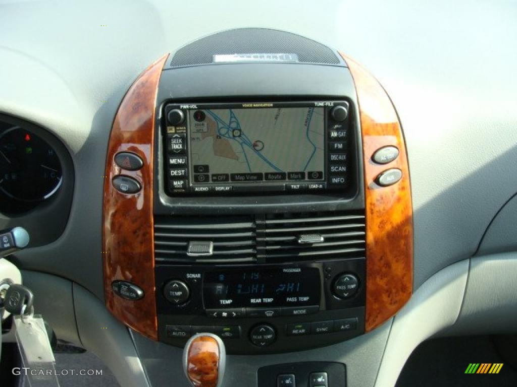 2009 Toyota Sienna Limited AWD Controls Photo #45547485
