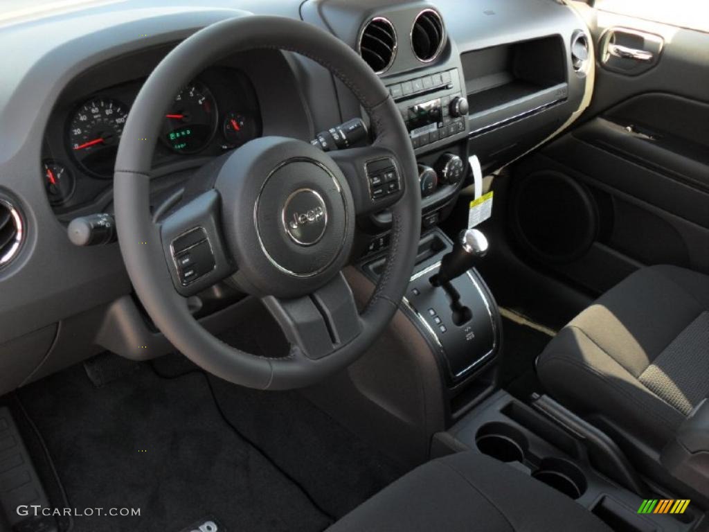 Dark Slate Gray Interior 2011 Jeep Compass 2.4 Latitude Photo #45549413