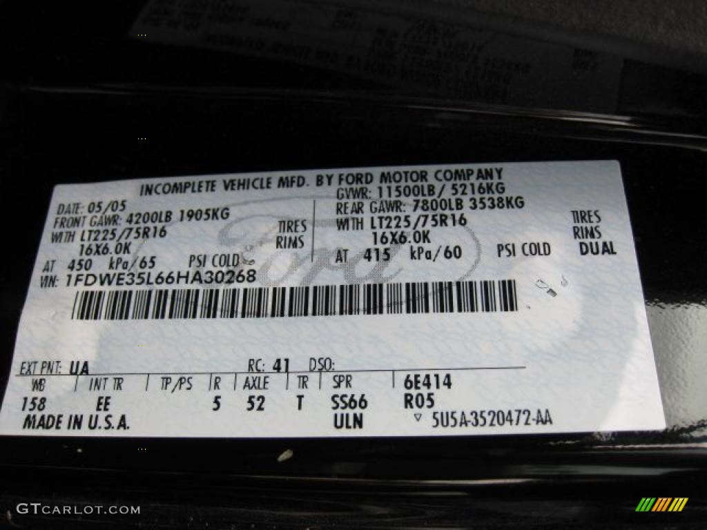 2006 E Series Cutaway Color Code UA for Black Photo #45549617