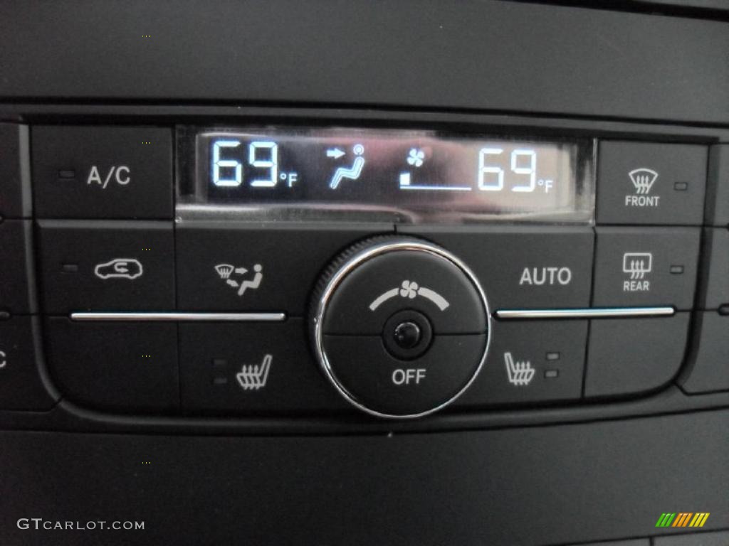 2011 Jeep Grand Cherokee Limited 4x4 Controls Photo #45549753