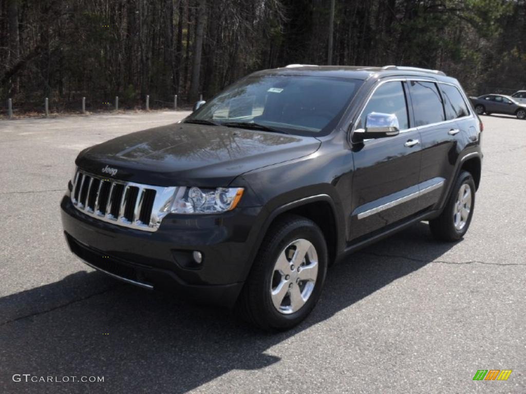 Dark Charcoal Pearl Jeep Grand Cherokee