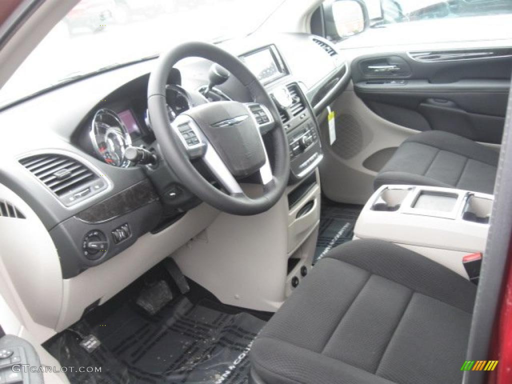 Black/Light Graystone Interior 2011 Chrysler Town & Country Touring Photo #45552773