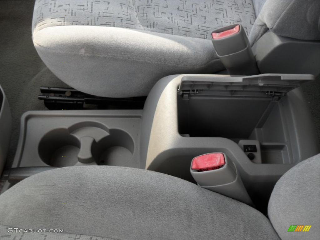 2003 VUE V6 - Black / Gray photo #9
