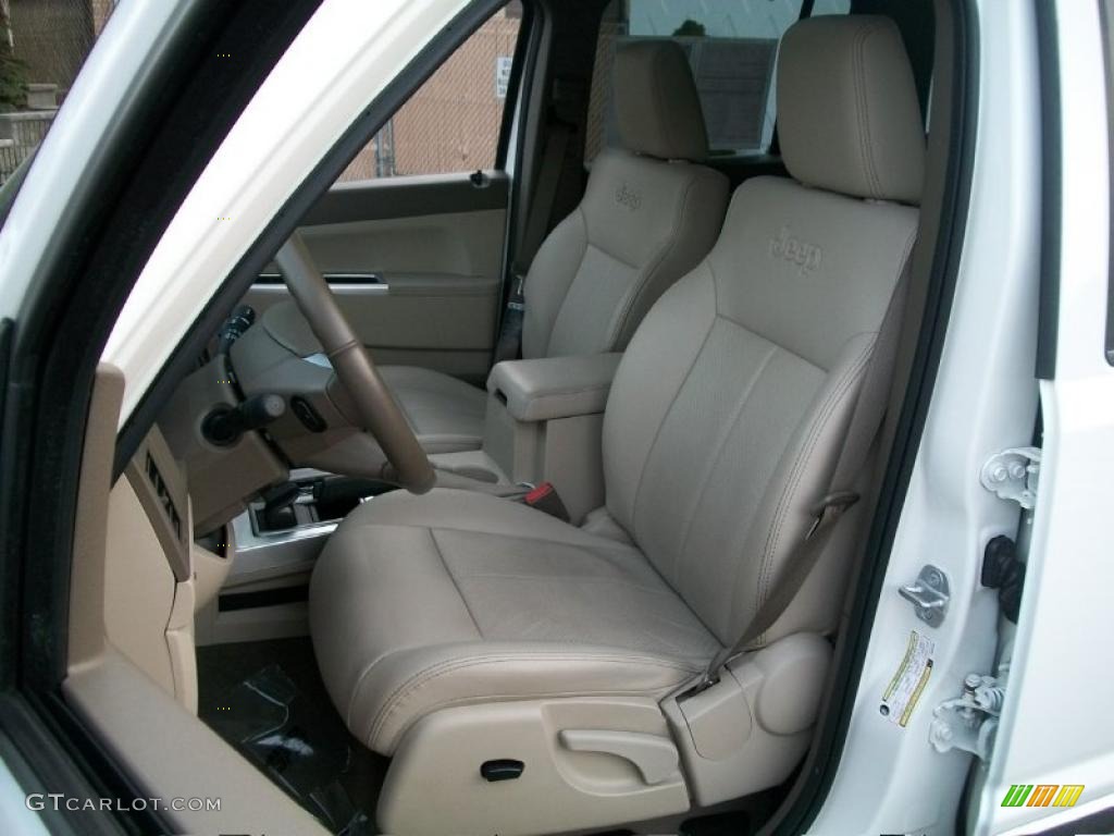 Pastel Pebble Beige Mckinley Leather Interior 2009 Jeep Liberty Limited 4x4 Photo #45555333