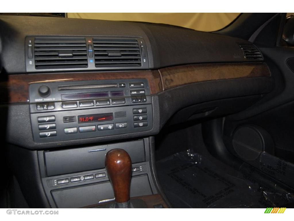 2002 3 Series 330i Convertible - Jet Black / Black photo #28