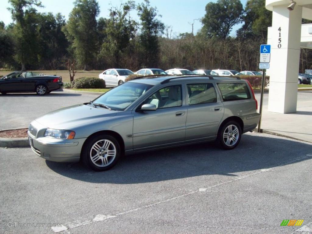 2006 V70 2.5T - Willow Green Metallic / Taupe photo #4
