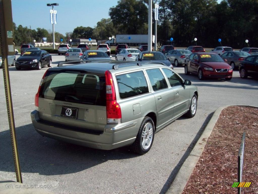 2006 V70 2.5T - Willow Green Metallic / Taupe photo #7