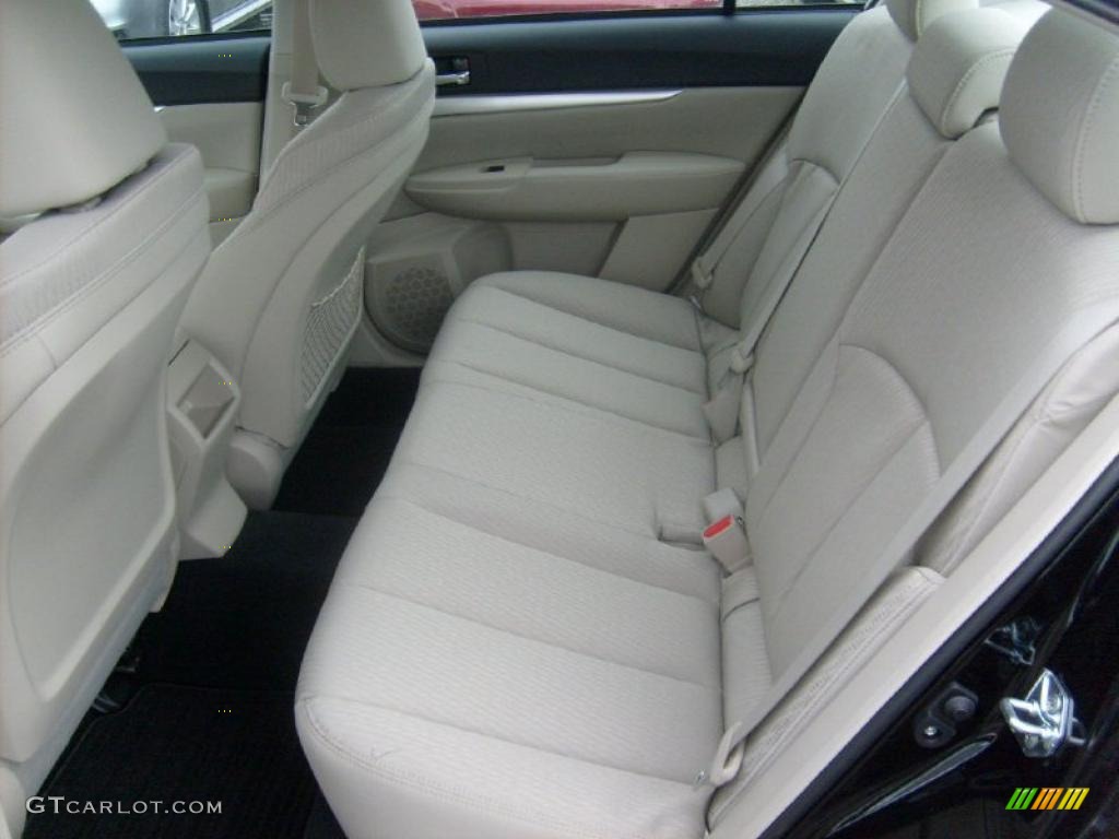 Warm Ivory Interior 2011 Subaru Legacy 2.5i Photo #45562243