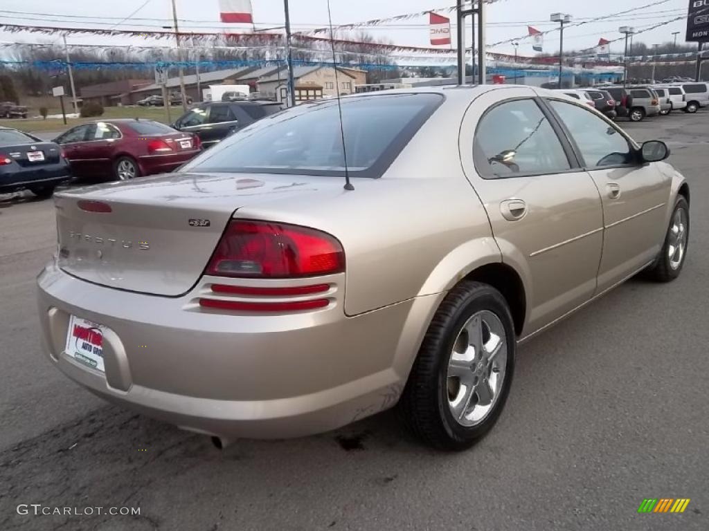 Light Almond Pearl Metallic 2004 Dodge Stratus SXT Sedan Exterior Photo #45563123