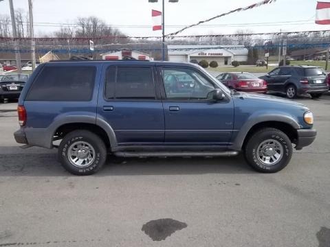 2001 Ford Explorer XLS 4x4 Data, Info and Specs