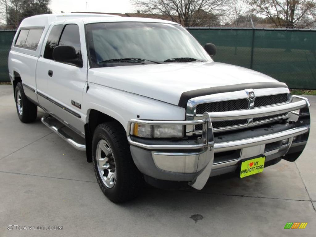 2000 Ram 2500 SLT Extended Cab - Bright White / Agate photo #1