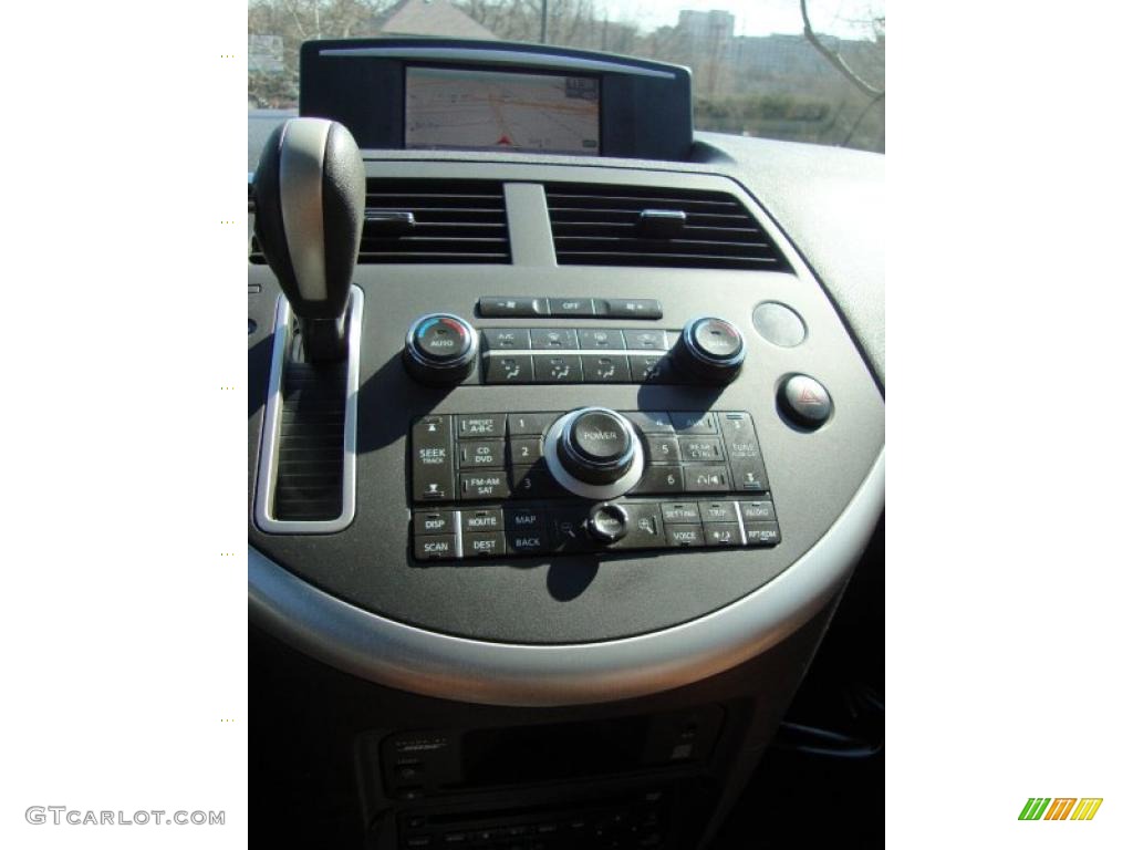 2007 Nissan Quest 3.5 SE Controls Photo #45566179