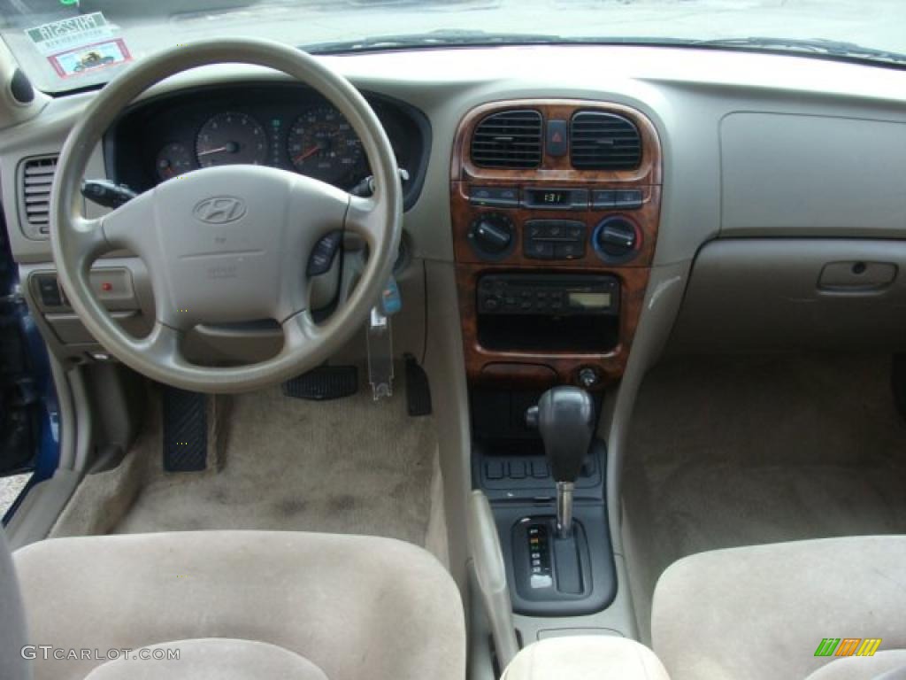 2000 Hyundai Sonata GLS V6 Dashboard Photos