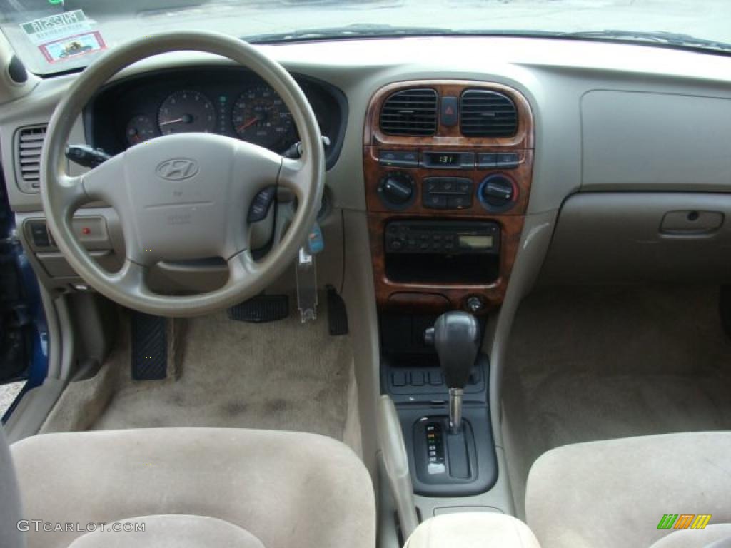 2000 Hyundai Sonata GLS V6 Beige Dashboard Photo #45567747