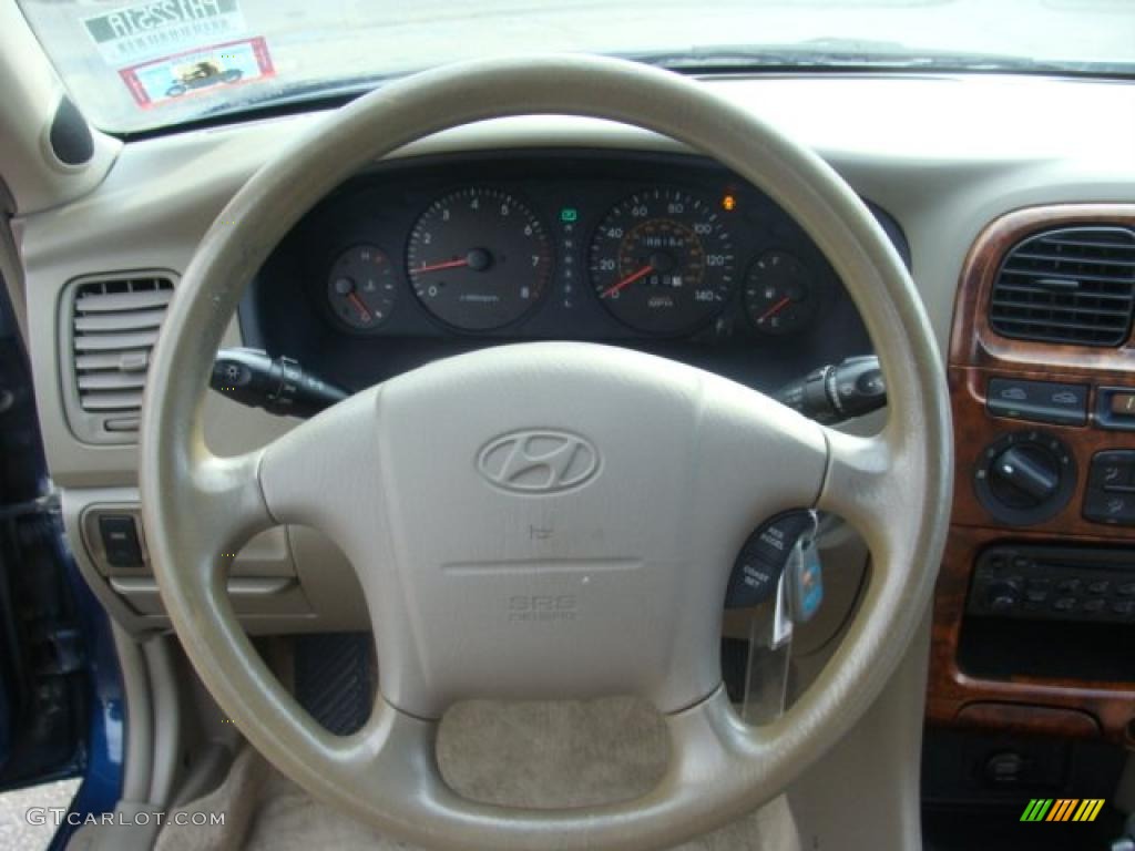 2000 Hyundai Sonata GLS V6 Beige Steering Wheel Photo #45567755