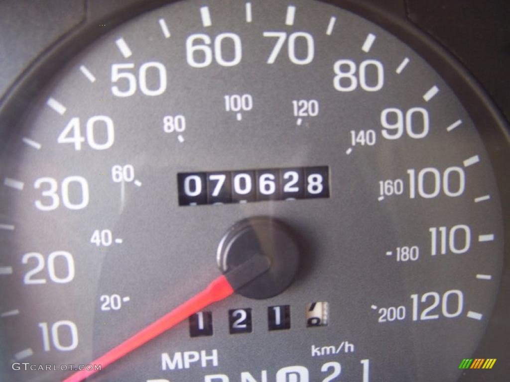 2004 Grand Marquis GS - Spruce Green Metallic / Medium Parchment photo #25