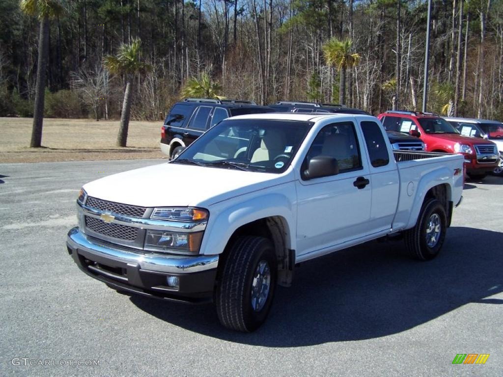 Summit White Chevrolet Colorado