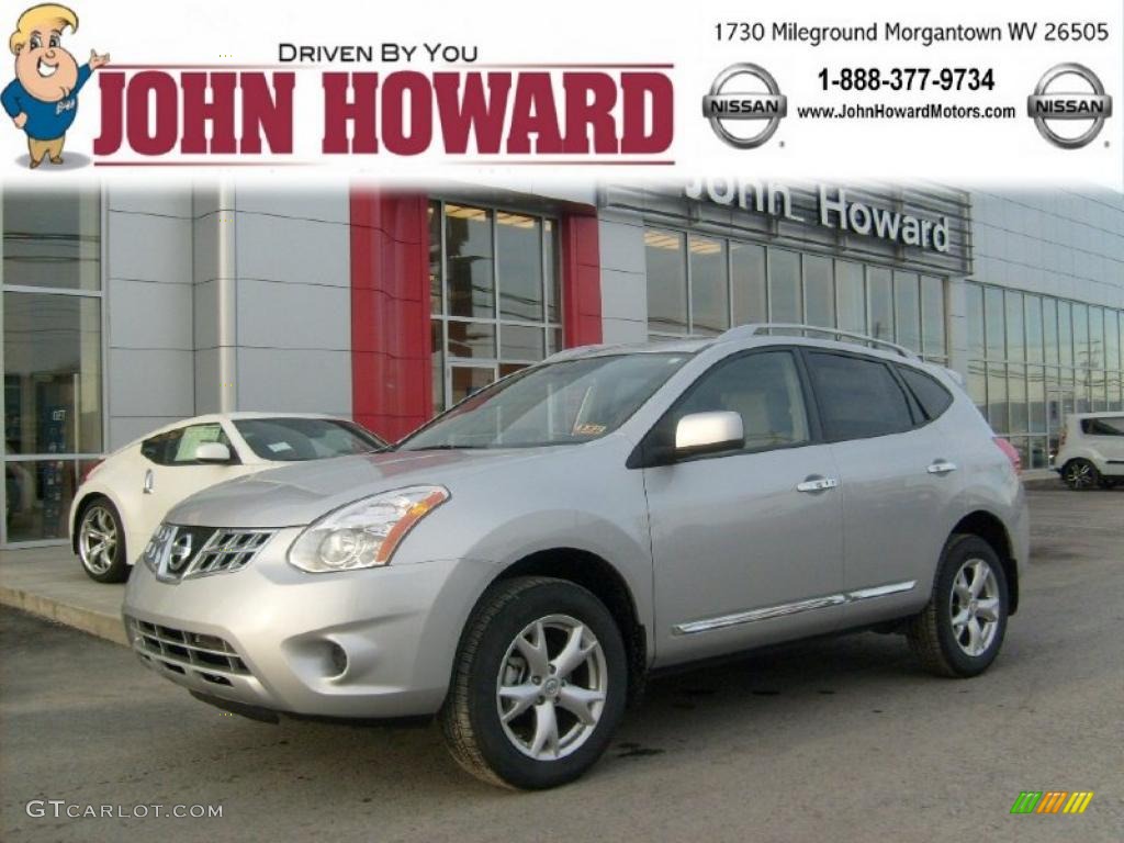 2011 Rogue SV AWD - Silver Ice Metallic / Gray photo #1