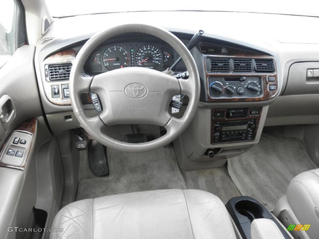 2000 Sienna XLE - Sunfire Red Pearl / Gray photo #15