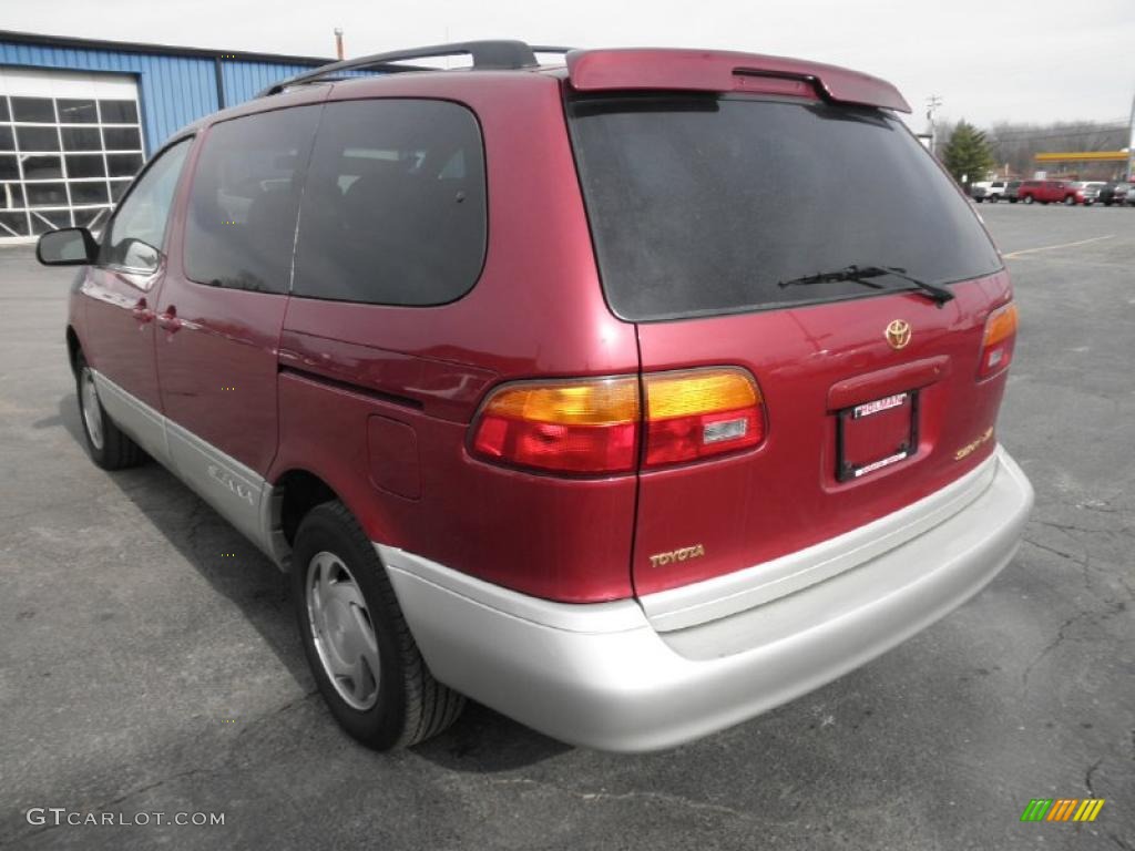 2000 Sienna XLE - Sunfire Red Pearl / Gray photo #18