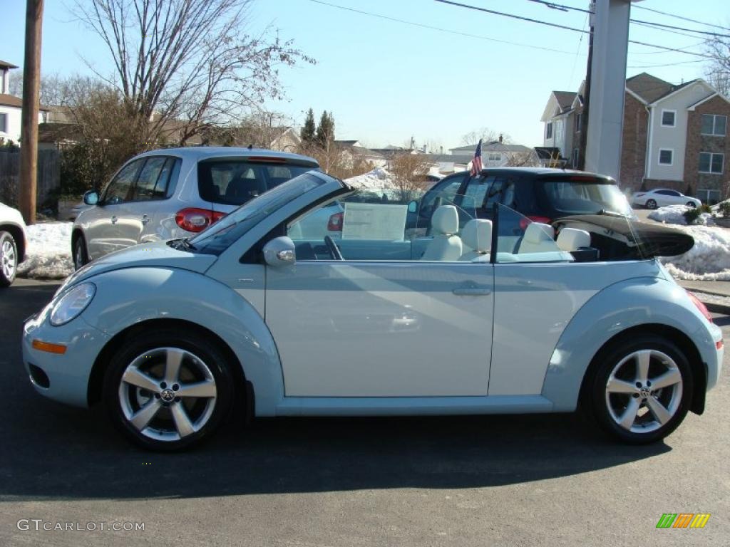 Aquarius Blue/Campanella White 2010 Volkswagen New Beetle Final Edition Convertible Exterior Photo #45571647