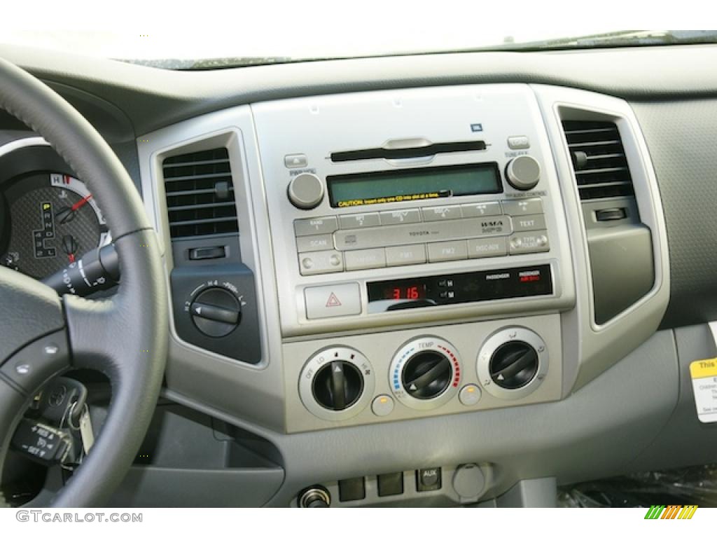 2011 Toyota Tacoma V6 TRD Sport Double Cab 4x4 Controls Photo #45572608