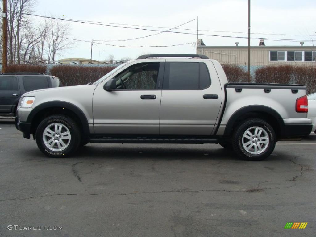 Vapor Silver Metallic 2008 Ford Explorer Sport Trac XLT 4x4 Exterior Photo #45572931
