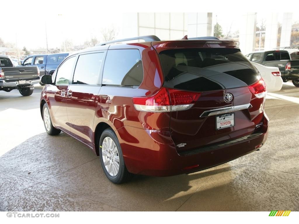 2011 Sienna Limited AWD - Salsa Red Pearl / Light Gray photo #3