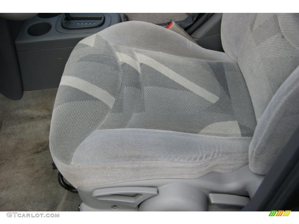 2003 ION 3 Sedan - Bright Blue / Gray photo #9