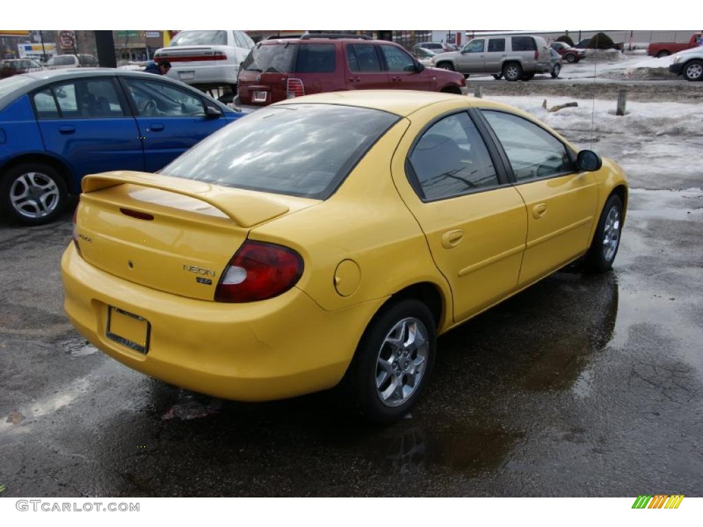 2002 Neon SXT - Solar Yellow / Dark Slate Gray photo #4