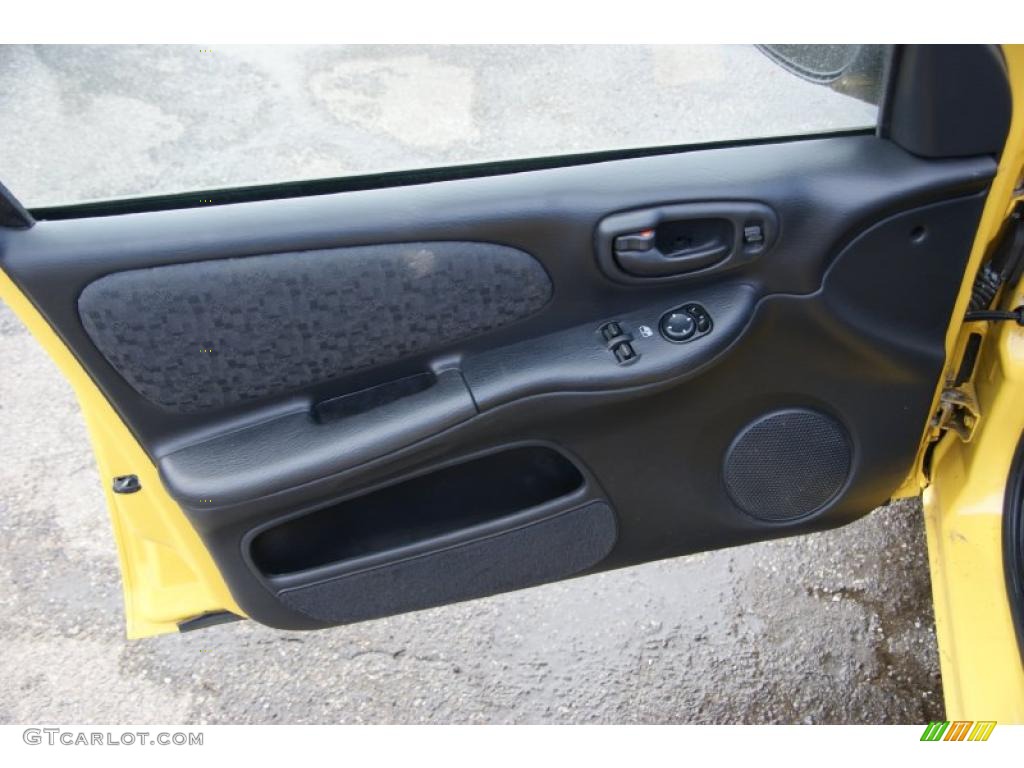 2002 Neon SXT - Solar Yellow / Dark Slate Gray photo #10