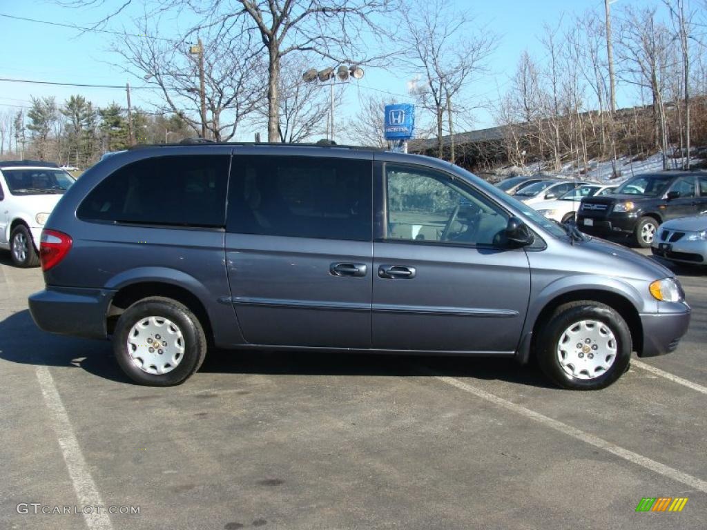 Steel Blue Pearlcoat 2002 Chrysler Town & Country LX Exterior Photo #45579535