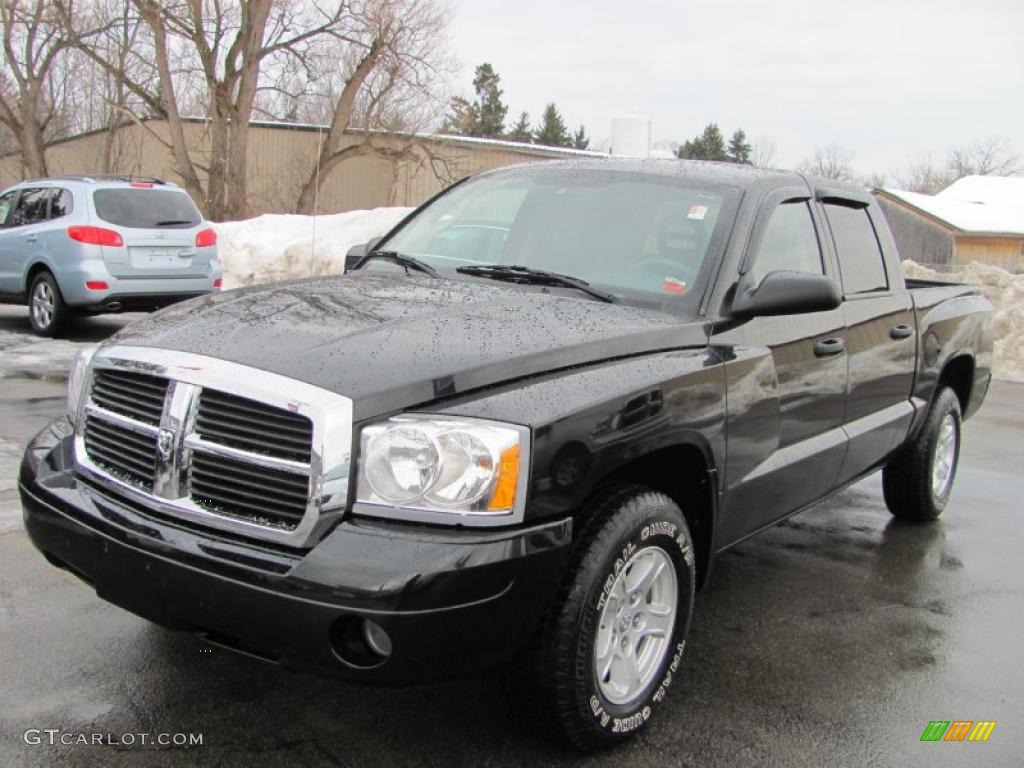 Brilliant Black Crystal Pearl 2007 Dodge Dakota SLT Quad Cab 4x4 Exterior Photo #45580667