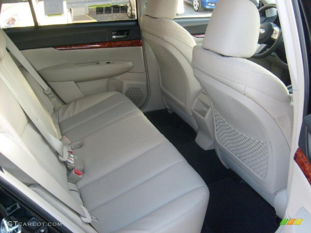 Warm Ivory Interior 2011 Subaru Outback 2.5i Limited Wagon Photo #45585771
