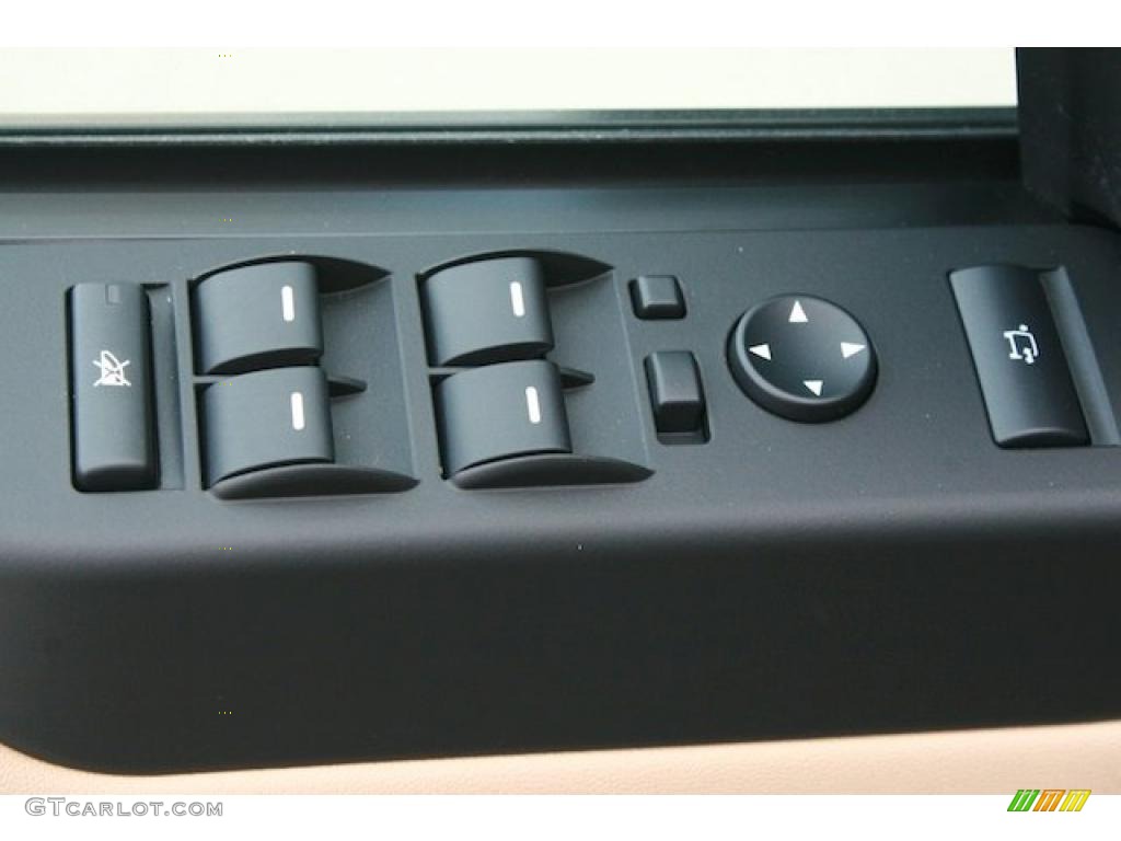 2010 Land Rover Range Rover HSE Controls Photo #45586019