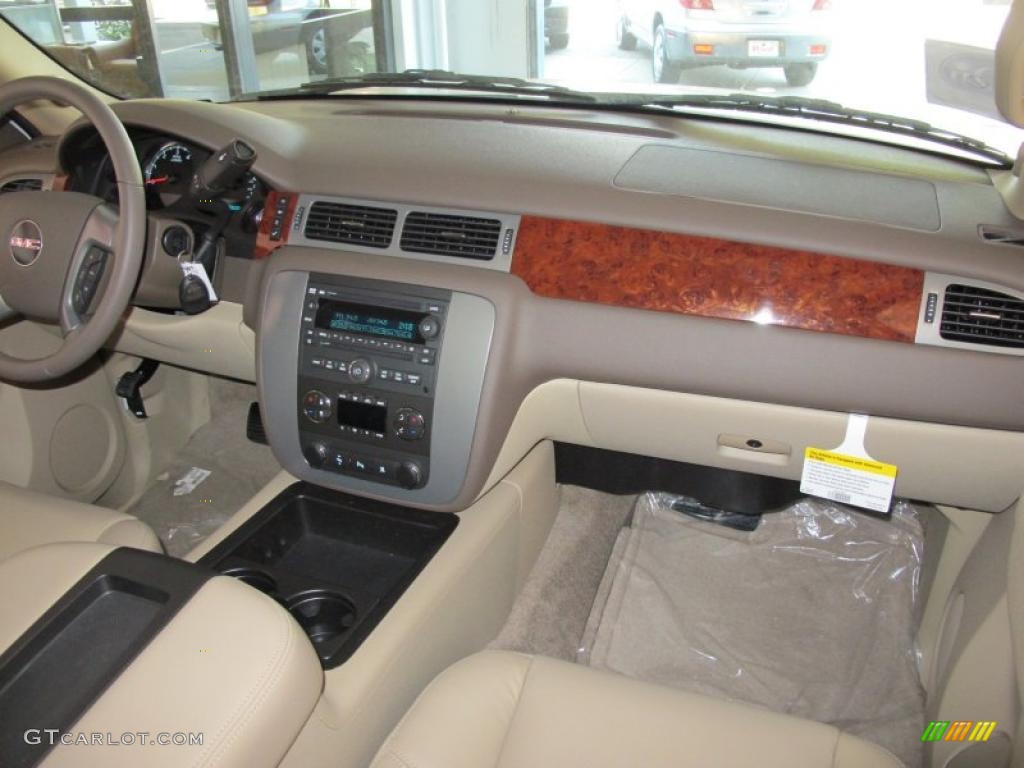 2011 GMC Yukon XL SLT Dashboard Photos