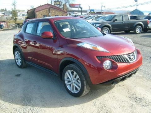 2011 Nissan Juke S AWD Data, Info and Specs
