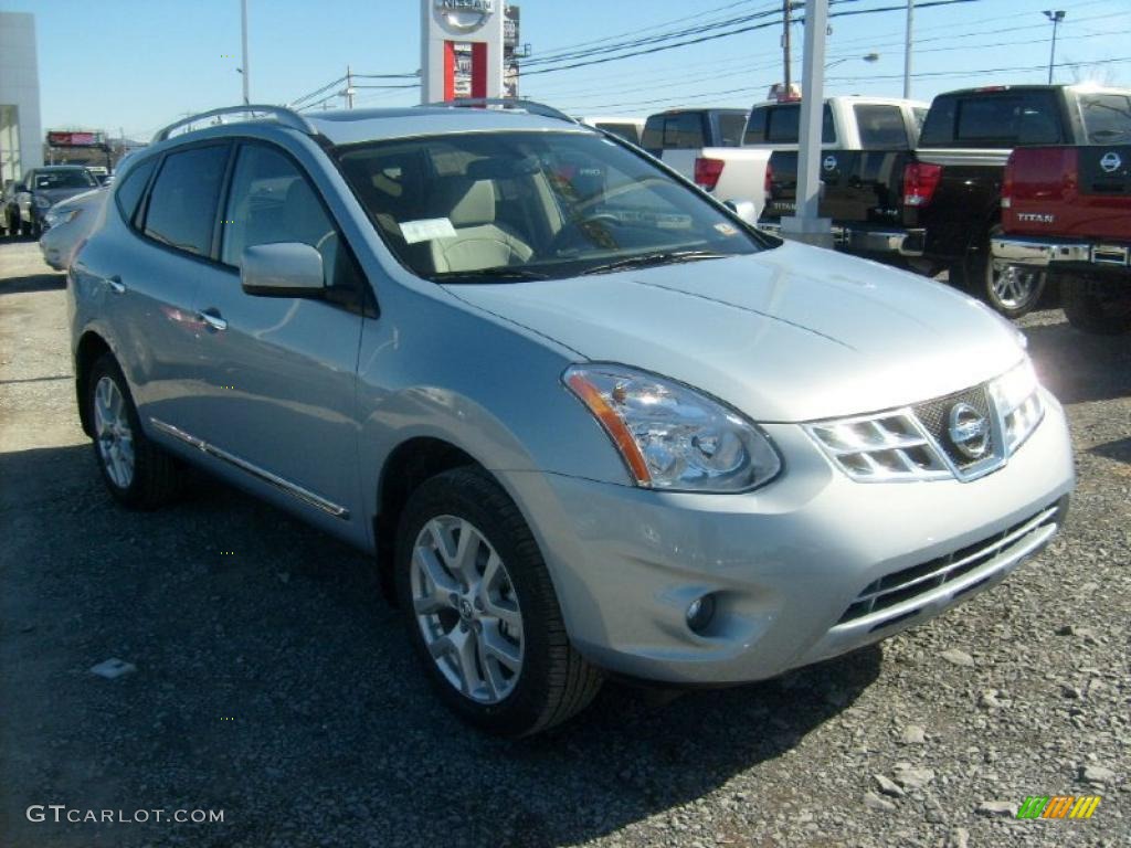 2011 Rogue SV AWD - Frosted Steel Metallic / Gray photo #9