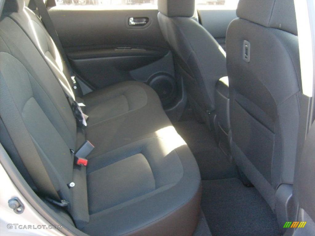 2011 Rogue S AWD - Platinum Graphite / Black photo #18