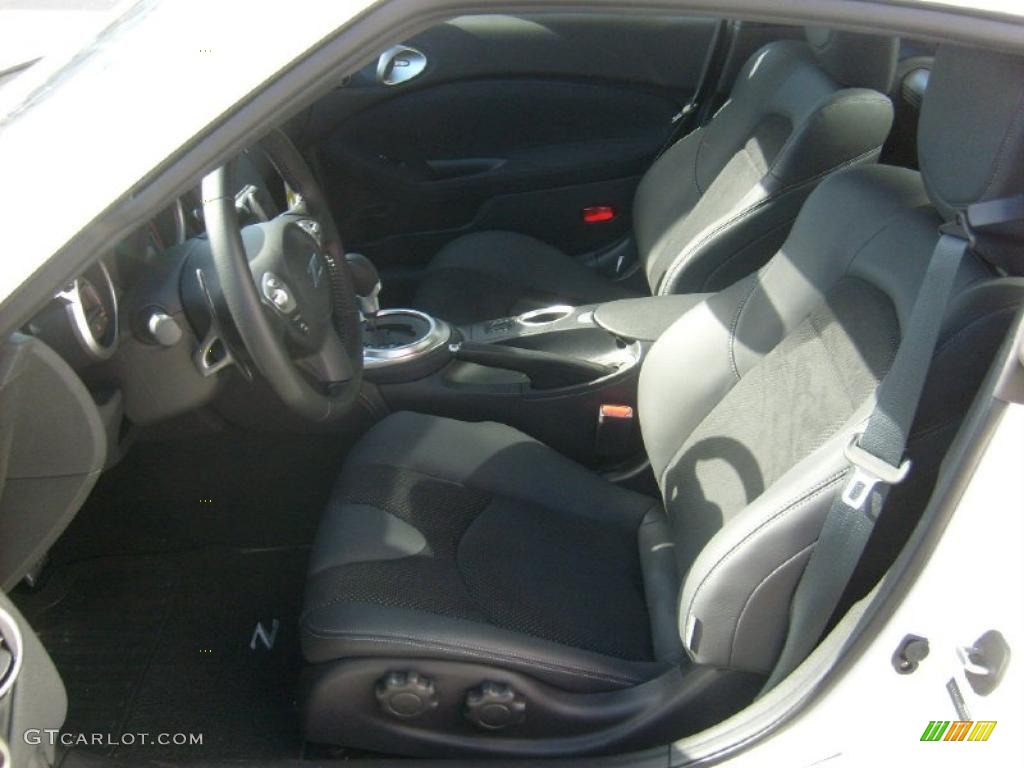Black Leather Interior 2010 Nissan 370Z Sport Touring Coupe Photo #45589445