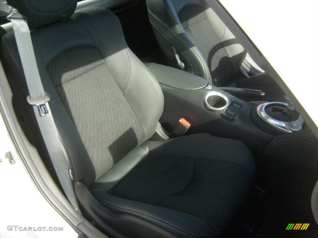 2010 370Z Sport Touring Coupe - Pearl White / Black Leather photo #15