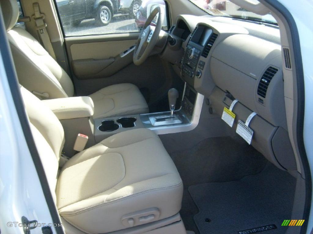 Cafe Latte Interior 2011 Nissan Pathfinder Silver 4x4 Photo #45589601