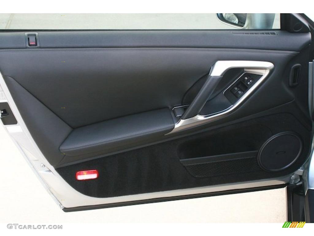 2010 Nissan GT-R Premium Gray Door Panel Photo #45589727