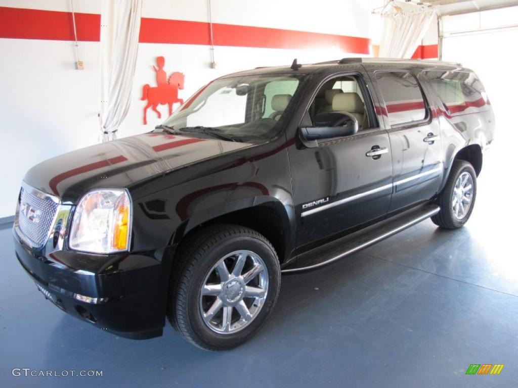 2011 Yukon XL Denali AWD - Onyx Black / Cocoa/Light Cashmere photo #1