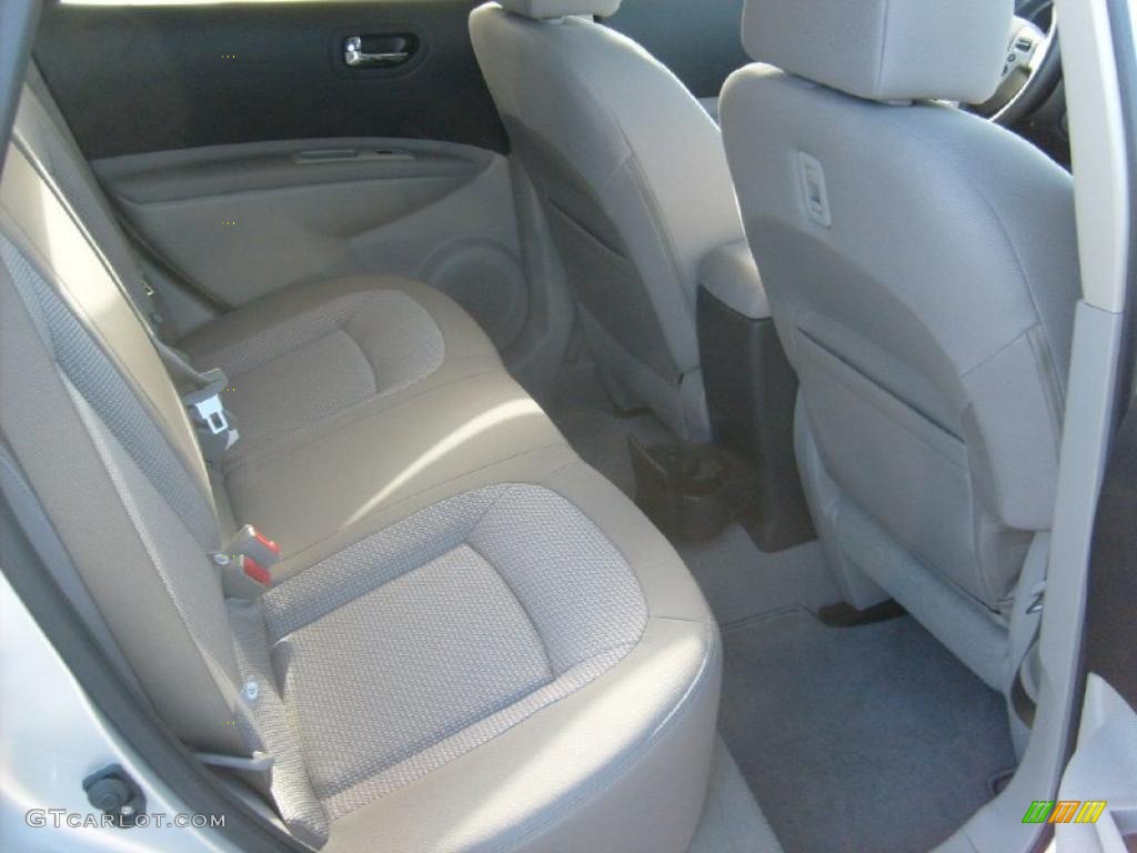 2011 Rogue SV AWD - Silver Ice Metallic / Gray photo #14